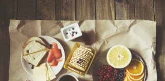 જાણો ખાલી પેટે શું ખાવું અને શું ના ખાવું breakfast ideas in Gujarati.