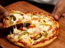 cheese Pizza - homemade Yummy pizza - pizza recipe in Gujarati