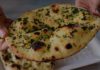 ગાર્લિક બટર નાન બનાવવાની રીત | Garlic Butter Naan garlic naan - garlic butter naan recipe on tawa - garlic butter naan recipe in Gujarati - home made garlic naan recipe - Naan - ગાર્લિક નાન રેસીપી