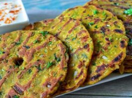 Thalipeeth - થાલીપીઠ રેસીપી - Thalipeeth recipe in Gujarati