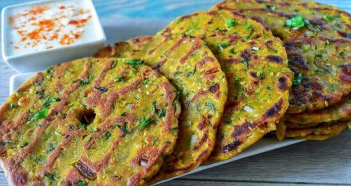 Thalipeeth - થાલીપીઠ રેસીપી - Thalipeeth recipe in Gujarati