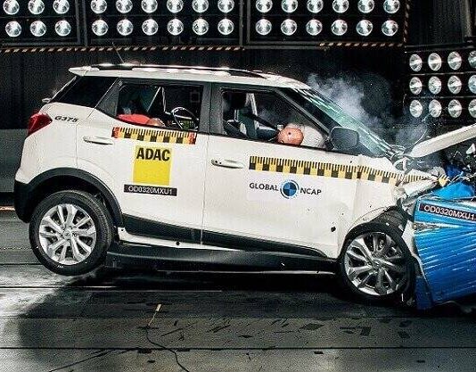 10 safest car for Indian People