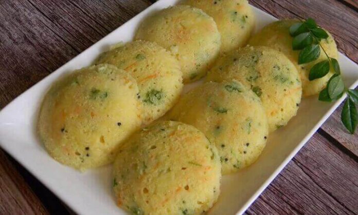 Healthy Breakfast Moong dal Idli - moong dal ni idli recipe in Gujarati - idli recipe in Gujarati - healthy idli recipe in Gujarati - મગદાળ ની ઇડલી