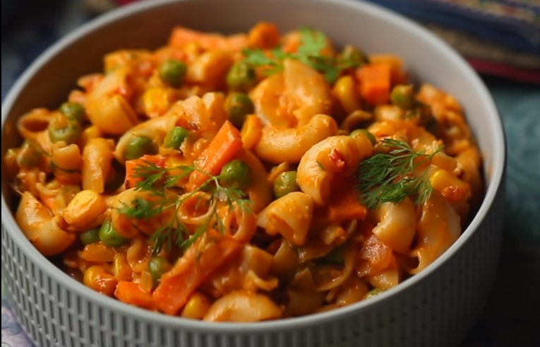 તમારા ઘરે બનાવો ઇન્ડિયન સ્ટાઈલ મેક્રોની - Indian style Macaroni
