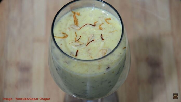 kesar badam doodh કેસર બદામ દૂધ બનાવવાની રીત - kesar badam doodh recipe in Gujarati