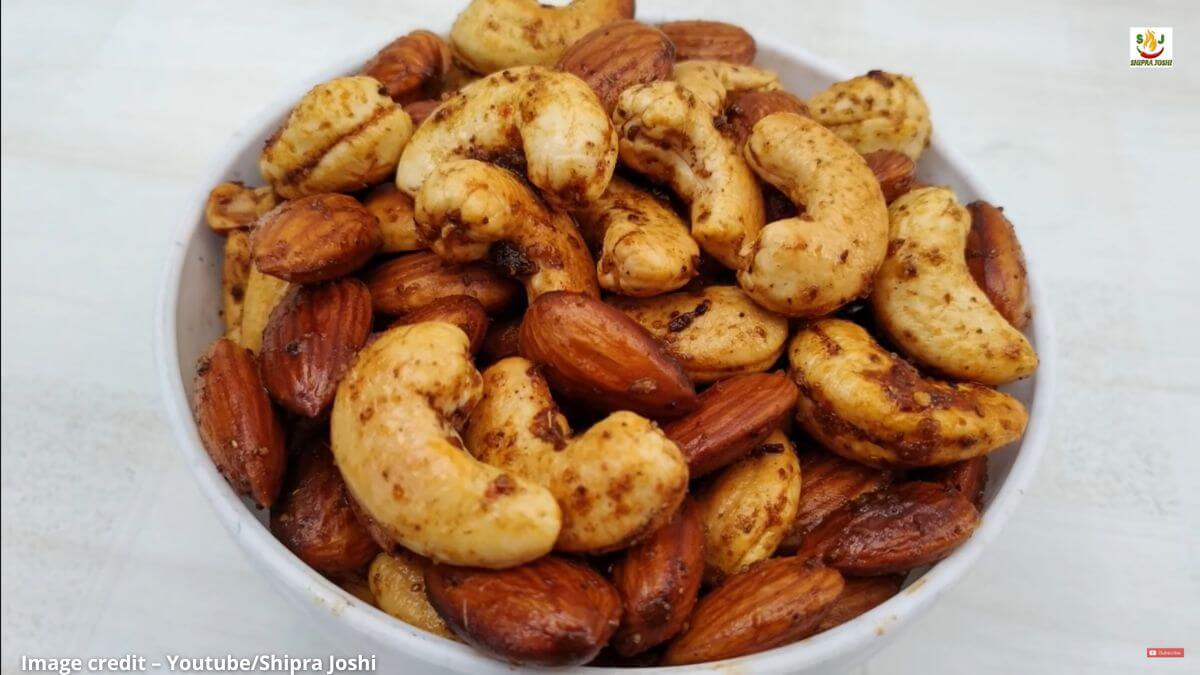 મસાલા કાજુ બદામ બનાવવાની રીત masala kaju badam banavani rit masala kaju badam recipe in gujarati