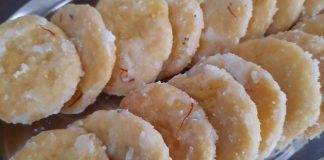 મીઠી મઠરી બનાવવાની રીત - meethi mathri recipe in gujarati - meethi mathri banavani rit gujarati ma