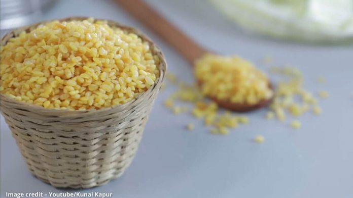 મગદાળ નમકીન બનાવવાની રીત - moong dal namkeen recipe in gujarati - moong dal namkeen banavani rit