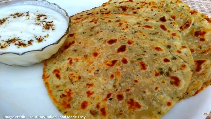 શિંગોડા લોટ ના પરોઠા બનાવવાની રીત - singoda na lot na paratha banavani rit - singoda na lot na paratha recipe in gujarati