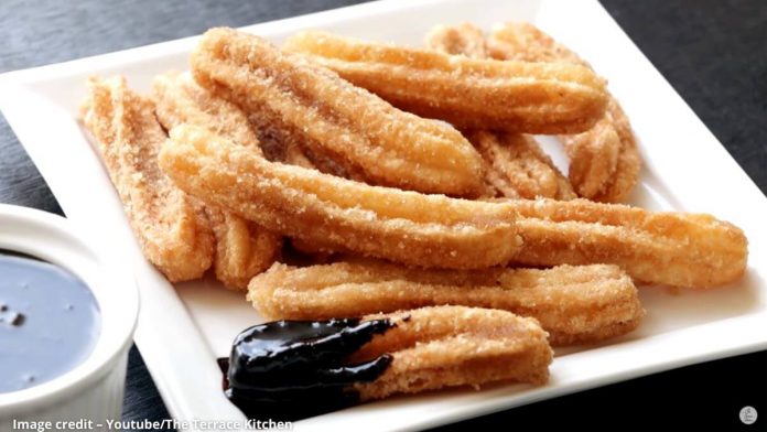 churros banavani rit gujarati ma - churros recipe in gujarati - ચુર્રોસ બનાવવાની રીત