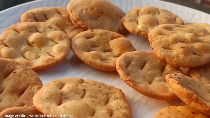 farali farsi puri recipe in gujarati ફરાળી ફરસી પુરી બનાવવાની રીત - farali farsi puri banavani rit gujarati ma - farali farsi puri recipe in gujarati