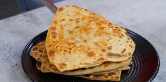 ડુંગળી ના પરોઠા બનાવવાની રીત - dungri na paratha banavani rit - dungri na paratha recipe in gujarati