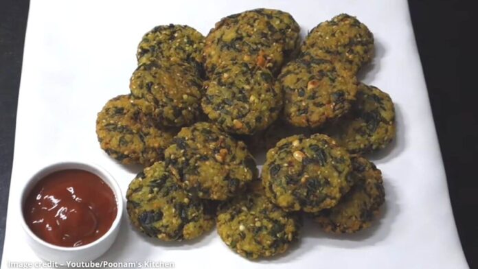 પાલક પૌવા ની કટલેસ બનાવવાની રીત - palak pauva ni cutle banavani rit - palak poha ni cutlet recipe in gujarati