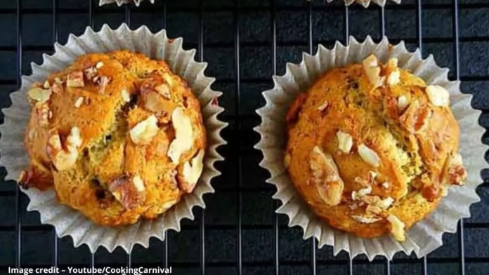 અખરોટ કેળા ના કપ કેક બનાવવાની રીત - Akhrot kela na cupcake banavani rit - Akhrot kela na cupcake recipe in gujarati