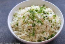 ચીલી ગાર્લિક રાઈસ બનાવવાની રીત - Chili garlic rice banavani rit