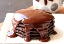 ડબલ ચોકલેટ પેનકેક બનાવવાની રીત - Double Chocolate Pancake banavani rit - Double Chocolate Pancake recipe in gujarati - ડબલ ચોકલેટ પેનકેક રેસીપી