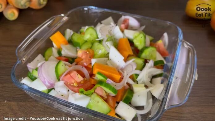 વેજીટેબલ સલાડ - વેજીટેબલ સલાડ બનાવવાની રીત - Vegetable salad banavani rit - Vegetable salad recipe in gujarati