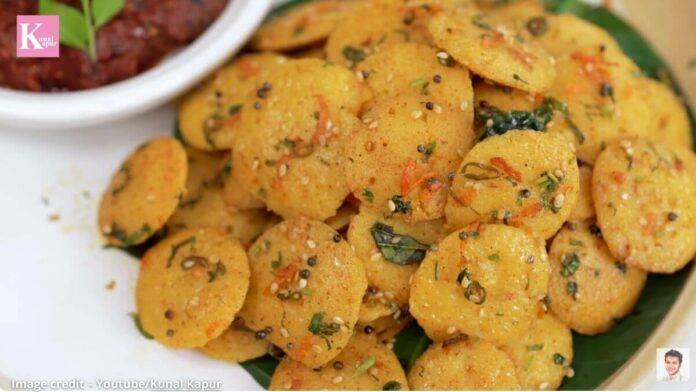 બેસન અને સોજી ની મીની ઈડલી બનાવવાની રીત - Besan soji ni mini idli banavani rit