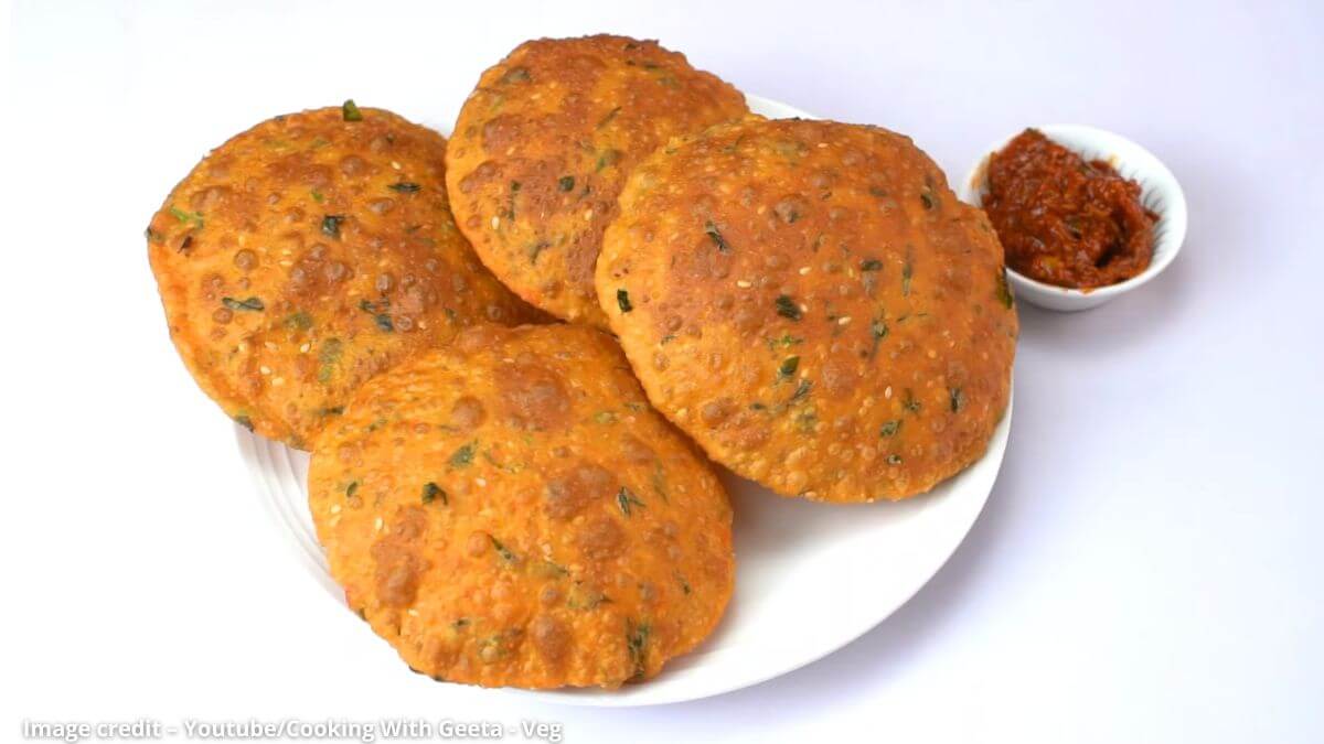 મેથી મસાલા પૂરી - મેથી મસાલા પૂરી બનાવવાની રીત - Methi masala puri banavani rit - Methi masala puri recipe in gujarati