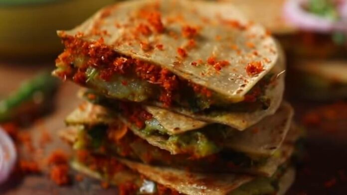 vada pav quesadilla recipe in Gujarati - વડપાવ ક્વેસાડીલા