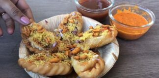 તીખા ઘૂઘરા - Tikha ghughra - તીખા ઘૂઘરા બનાવવાની રીત - Tikha ghughra banavani rit - Tikha ghughra recipe in gujarati