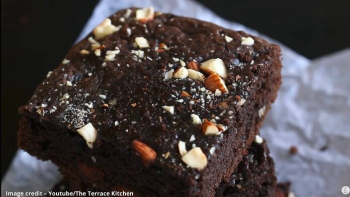 ghau na lot ni brownie banavani rit ઘઉં ના લોટ ની બ્રાઉની બનાવવાની રીત - ઘઉંનાં લોટની બ્રાઉની બનાવવાની રીત - ghau na lot ni brownie banavani rit - ghau na lot ni brownie recipe in gujarati