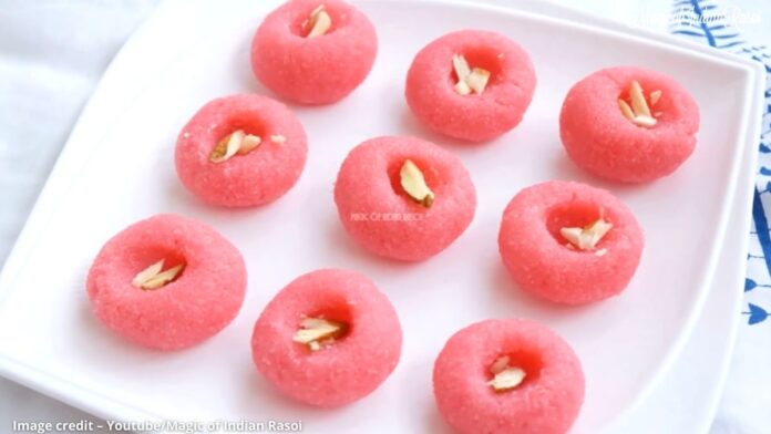 Strawberry flavor nariyal penda banavani rit સ્ટ્રોબેરી ફ્લેવર નારિયળ પેંડા બનાવવાની રીત - Strawberry flavor nariyal penda banavani rit