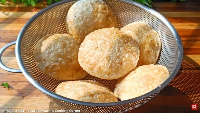 Stuffed daal puri ane bateka nu shaak Stuffed daal puri ane bateka nu shaak - સ્ટફ્ડ દાળ પૂરી અને બટેકા નું શાક